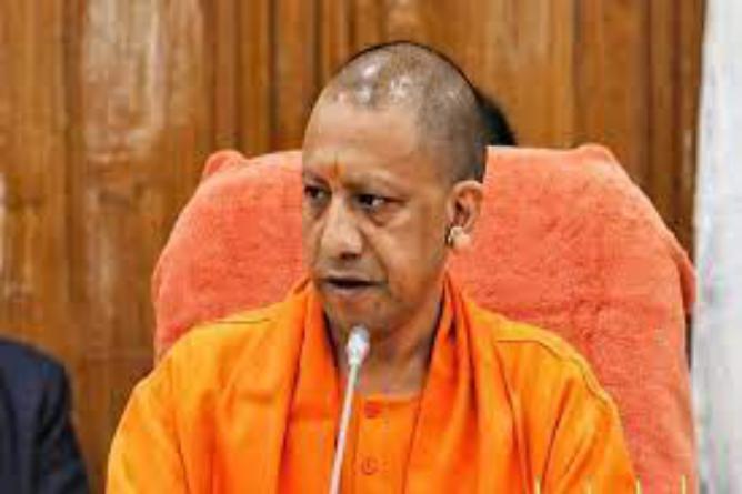 नोएडा के एमराल्ड प्रोजेक्ट के निर्माण में गड़बड़ी पर सीएम योगी गंभीर, आरोपित अधिकारियों के खिलाफ सख्त कार्रवाई करने के निर्देश दिए