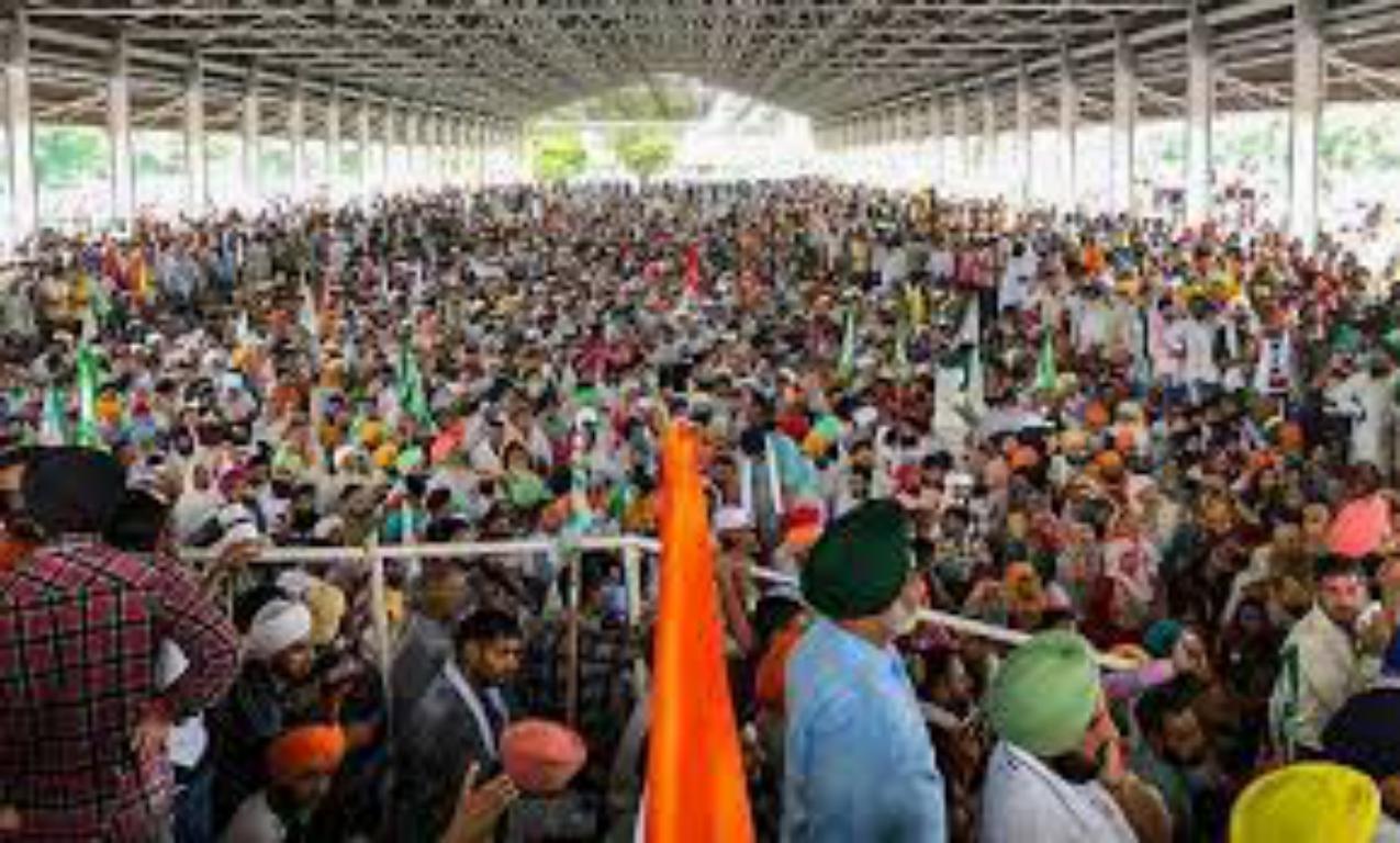 करनाल किसान आंदोलन को लेकर प्रशासनिक अधिकारियों और किसान नेताओं के बीच बैठक खत्म, लाठीचार्ज की न्यायिक जांच