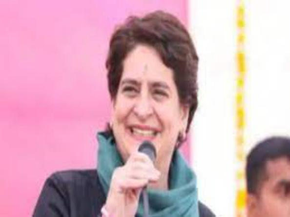 प्रियंका गांधी कर रही नोएडा से डोर-टू-डोर अभियान की शुरुआत