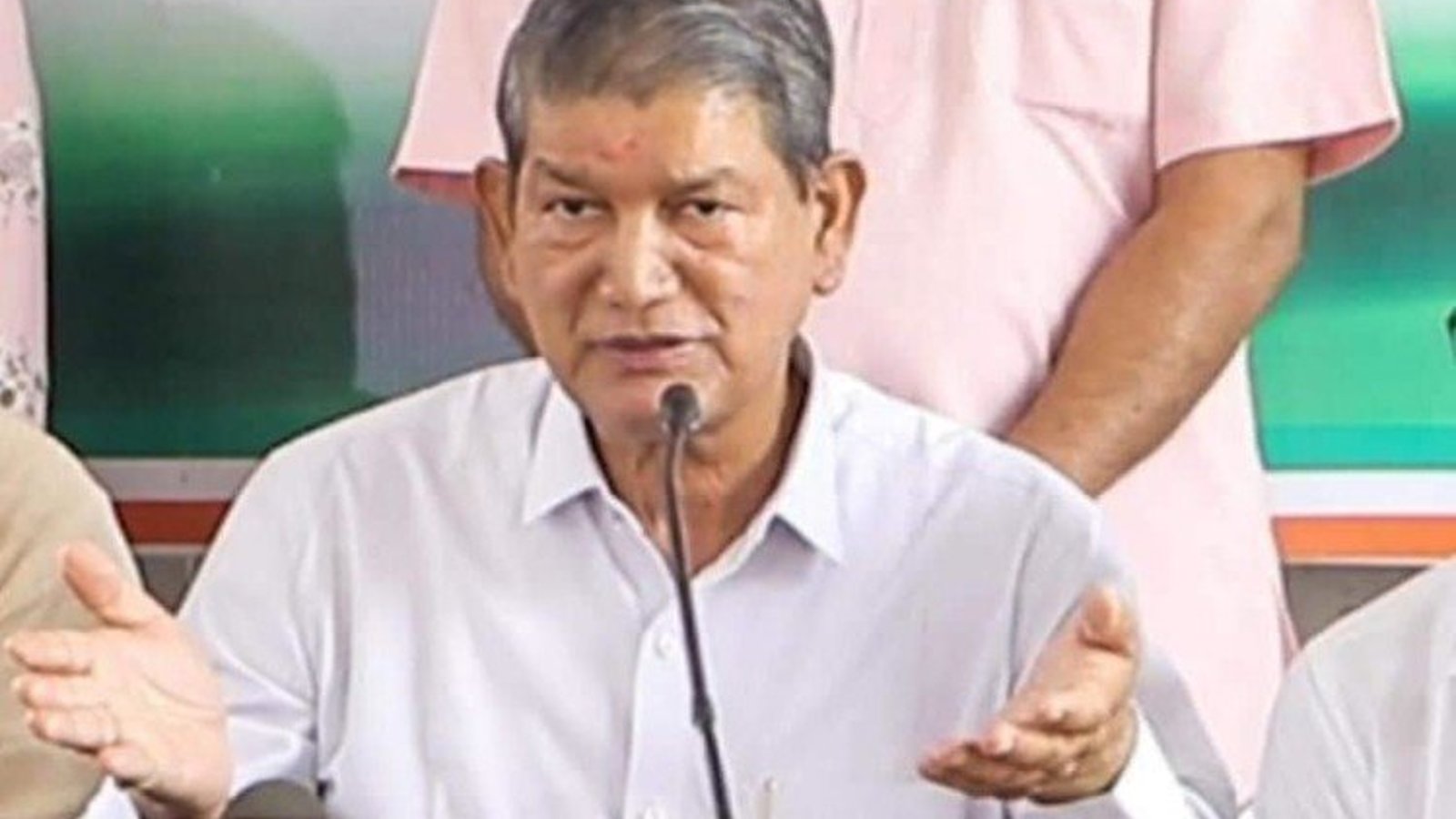 सत्ता के लिए कोंग्रस कर रही है प्लान बी पर काम, हरीश  रावत ने कहा लोकतांत्रिक दलों का सरकार के संचालन में लेंगे सहयोग।