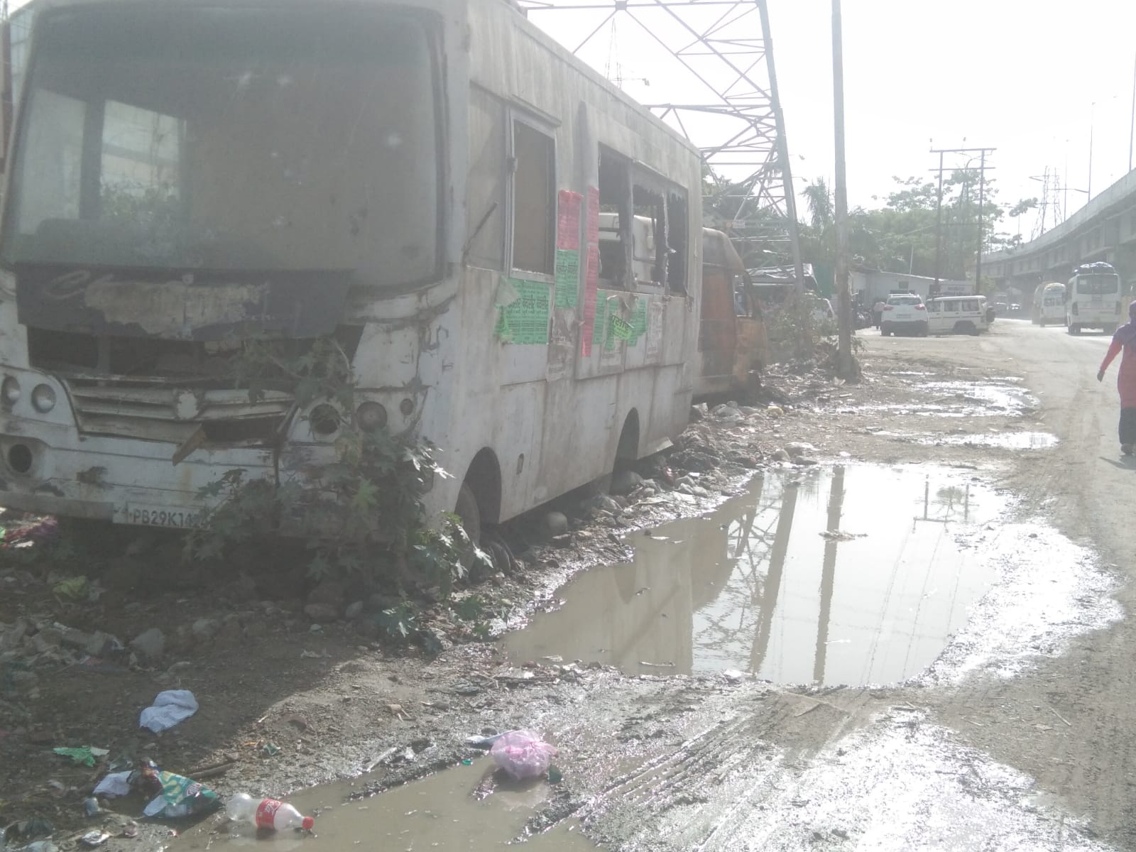 उफ्फ!आईएसबीटी क्षेत्र में गंदगी ही गंदगी