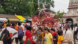 हरिद्वार में दक्ष प्रजापति और विल्वकेश्वर महादेव मंदिर समेत प्रदेश के शिवालयों में श्रद्धालुओं की लगी लंबी लाइन |