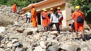 राजधानी देहरादून के पास मालदेवता क्षेत्र में आई आपदा के बाद जिला प्रशासन की ओर से जूनियर हाईस्कूल मालदेवता में राहत केंद्र बनाया है।