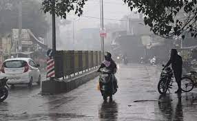 उत्तराखंड में एक बार फिर बदलेगा मौसम का मिजाज 24 घंटे चार जिलों में भारी बारिश का येलो अलर्ट |