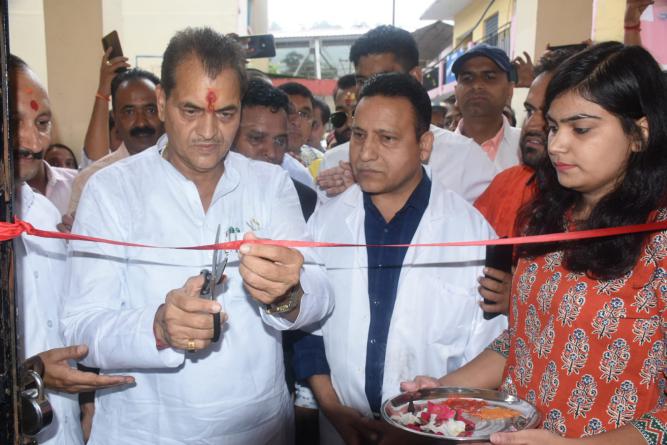 कैबिनेट व उत्तरकाशी जिले के प्रभारी मंत्री डॉ प्रेमचंद अग्रवाल ने प्रधानमंत्री नरेन्द्र मोदी जी के जन्मदिवस पर आयोजित सेवा सप्ताह कार्यक्रम में किया प्रतिभाग