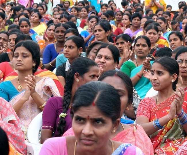 पहली बार बन रही महिला नीति, ड्राफ्ट तैयार, आधी आबादी को चाहिए आधा अधिकार |