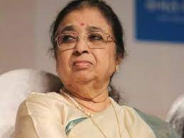 गायिका नहीं तो पेंटर होतीं उषा मंगेशकर, ‘जय संतोषी मां’ के गाने से मिली नई पहचान |