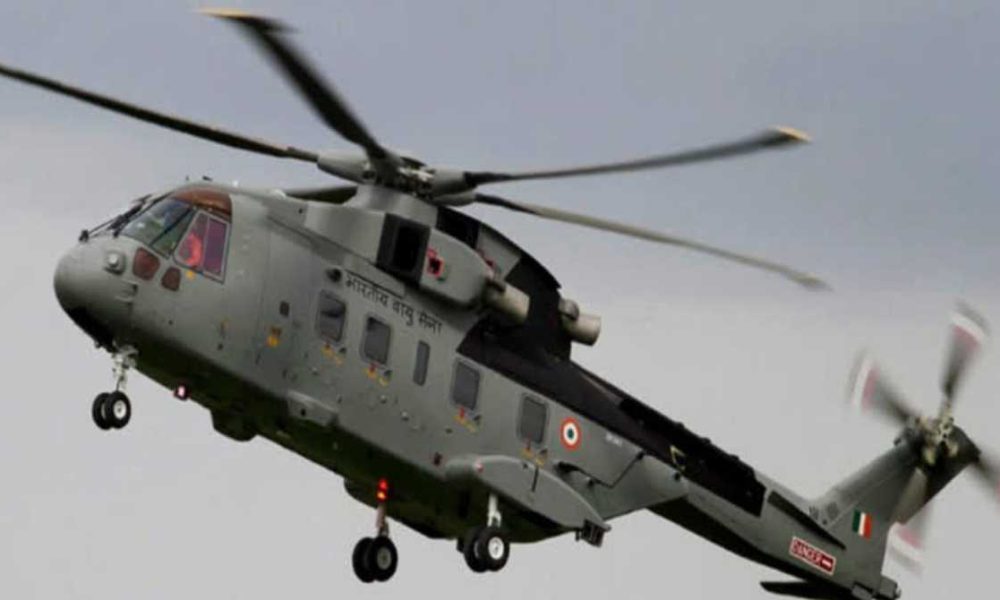 भारतीय सेना का हेलीकॉप्टर क्रैश, दो पायलेट थे सवार…