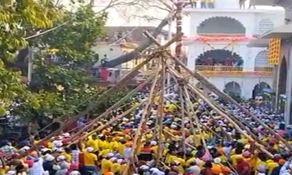 ऐतिहासिक श्री झंडेजी मेला का शुभारंभ, इन्होंने चढ़ाया दर्शनी गिलाफ…