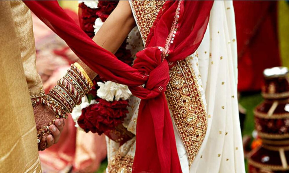 उत्तराखंडः अब यहां शादी समारोह में होंगे ये नियम लागू, महिलाएं बारात में नहीं जाएंगी…