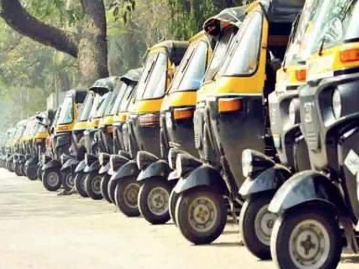 1 अप्रैल से 10 साल पुराने ऑटो-विक्रम पर प्रतिबंध, ड्राइवर बोले- आत्महत्या के अलावा कोई रास्ता नहीं !