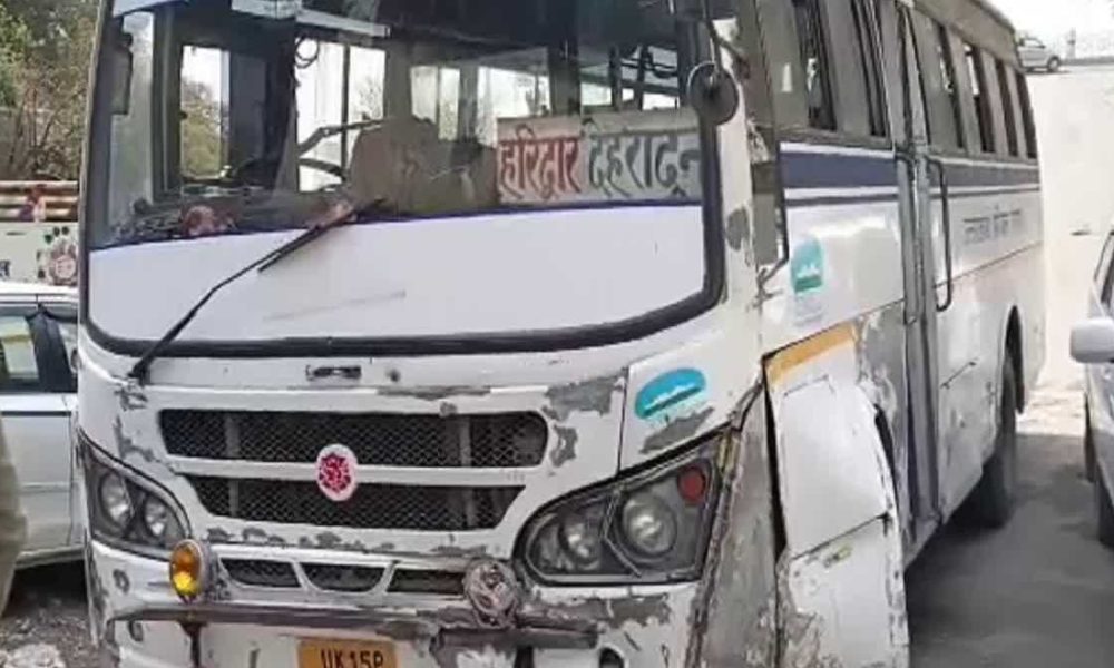 यात्रियों से भरी उत्तराखंड रोडवेज बस के ब्रेक फेल, इतने लोग थे सवार, ऐसे बची जान…