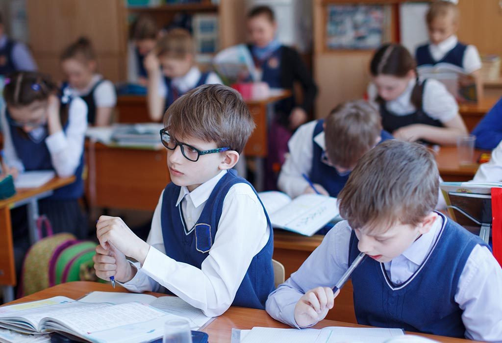 उत्तराखंड : कक्षा 1 व 2 के छात्रों को नहीं मिलेगा गृहकार्य, शिक्षा नीति के तहत बस्ते का बोझ कम करने की योजना  !