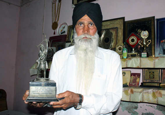 नहीं रहे पद्मश्री ओलंपियन मुक्केबाज कौर सिंह, सीएम मान ने जताया दुख !