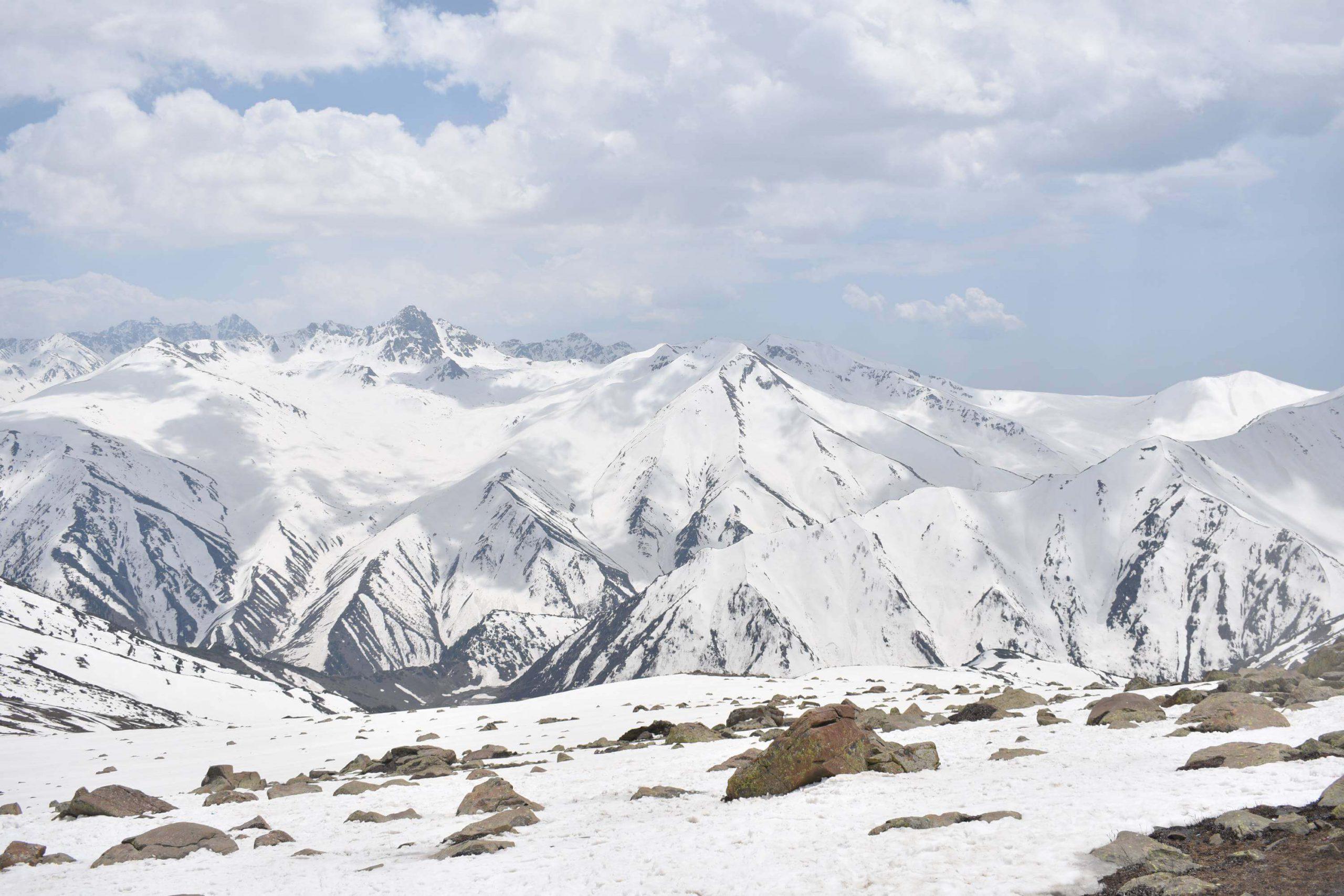 भारी हिमपात से धारचूला में टूटा ग्लेशियर, तवाघाट-लिपुलेख मार्ग बंद !