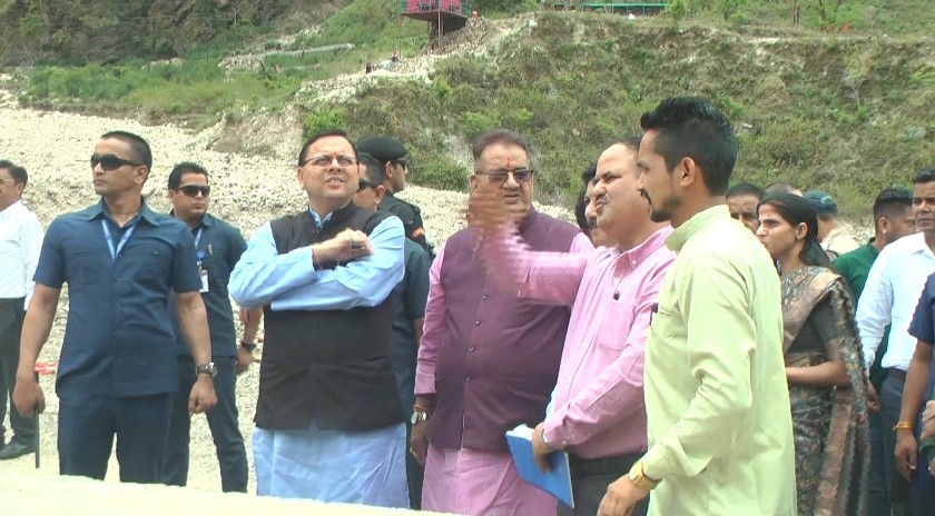 मुख्यमंत्री पुष्कर सिंह धामी ने सरखेत आपदा पीड़ितों को प्रदान की सहायता राशि  !