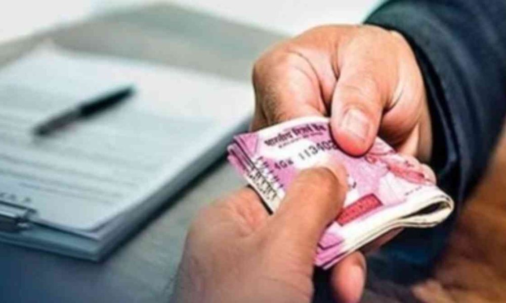 Big Breaking: 20 हजार की रिश्वत लेते दरोगा को रंगे हाथ विजिलेंस ने किया गिरफ़्तार…