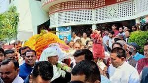 कैबिनेट मंत्री चंदन राम दास को अंतिम विदाई, श्रद्धांजलि देने पहुंचे मुख्यमंत्री धामी सहित कई नेता  !