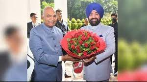 Dehradun: मसूरी पहुंचे पूर्व राष्ट्रपति रामनाथ कोविंद……