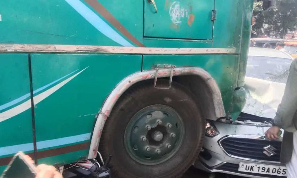 रामनगर में एक बेकाबू बस ने स्कूटी सवार को रौंदा, दो लोगों की मौत, मचा कोहराम…