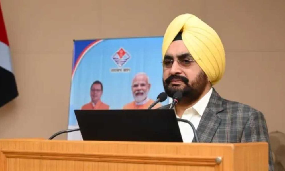 CS ने की शिक्षा विभाग के अधिकारियों के साथ बैठक, दिए ये महत्वपूर्ण निर्देश…