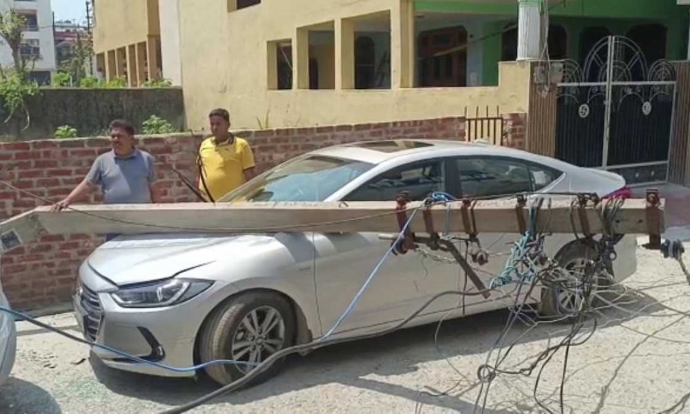 उत्तराखंड में अचानक मौसम ने ली करवट, तेज हवा से गिरे बिजली के पोल और पेड़…