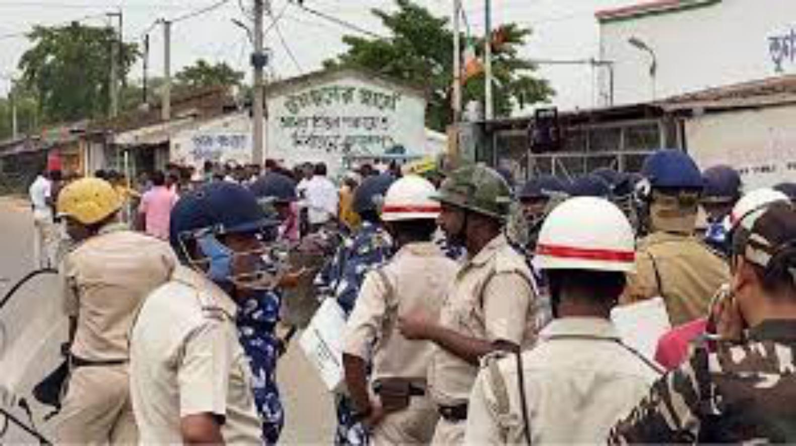 पश्चिम बंगाल के कूचबिहार जिले में टीएमसी के दो गुटों में हिंसक झड़प, एक की मौत