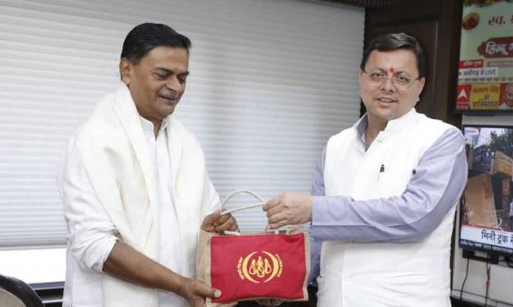 दिल्ली दौरे पर सीएम धामी, केंद्रीय ऊर्जा मंत्री से मुलाकात कर किया ये अनुरोध…