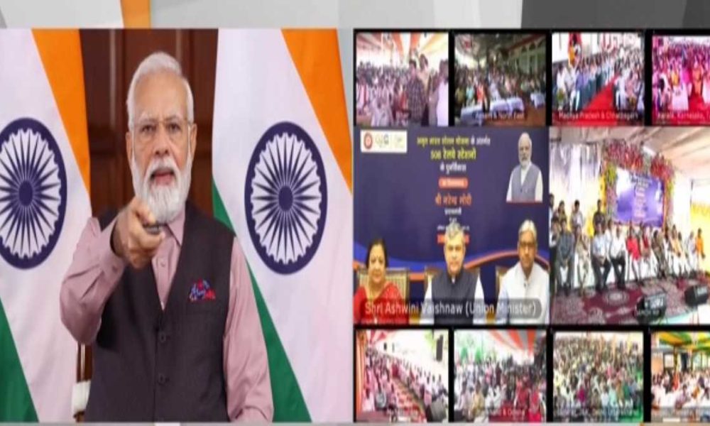 PM मोदी ने उत्तराखंड के रेलवे स्टेशन के पुनर्विकास कार्यों का वर्चुअल माध्यम से शिलान्यास…