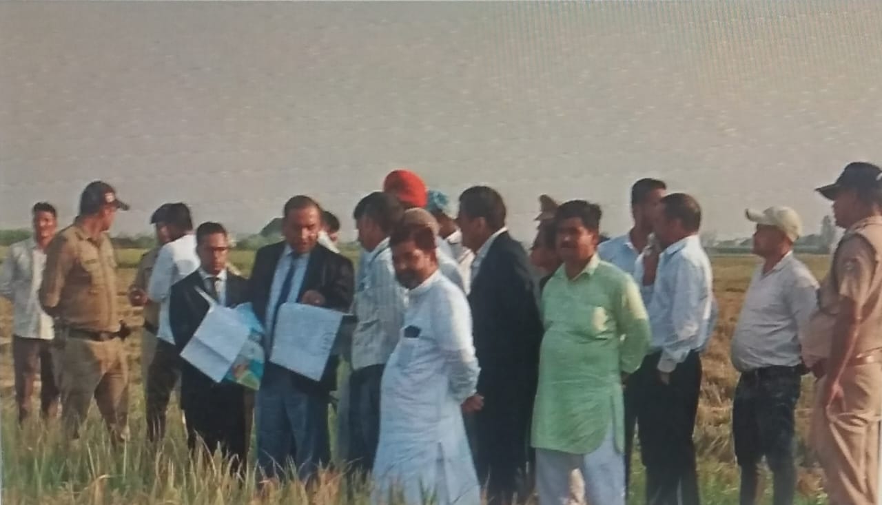 उत्तराखंड : सिविल न्यायालय निर्माण के लिए HC के न्यायाधीश ने भूमि का किया मुआयना, मुख्य मार्ग के संकरा होने से अटका हुआ है कार्य