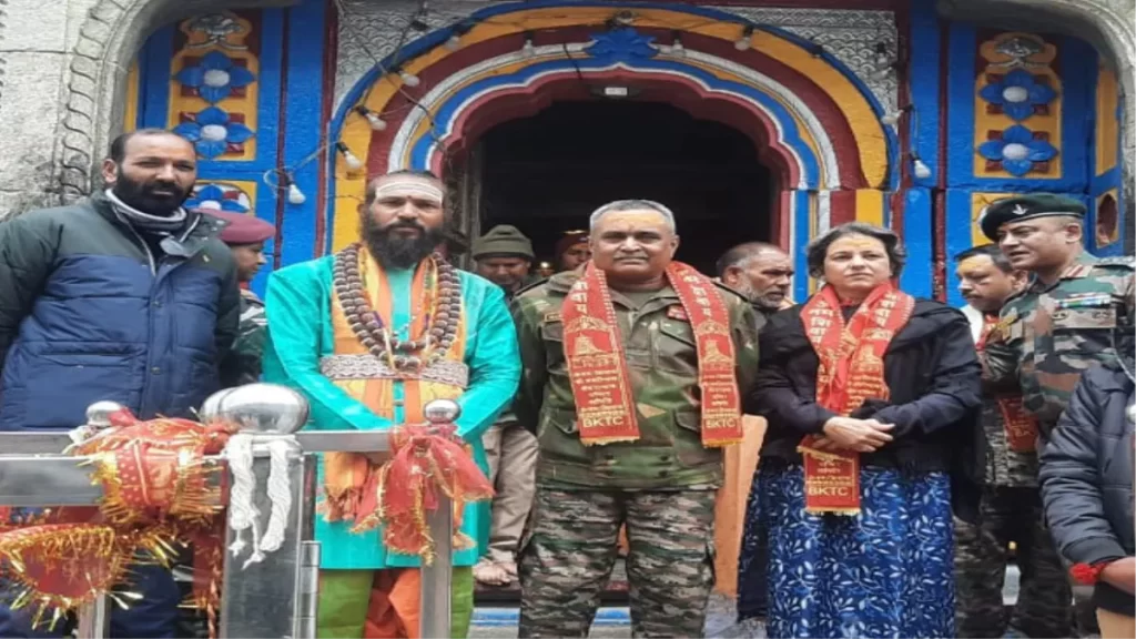 उत्तराखंड : बदरीनाथ-केदारनाथ दर्शन के लिए पहुंचे थल सेनाध्यक्ष मनोज पांडे, मंदिर में सपरिवार की पूजा-अर्चना