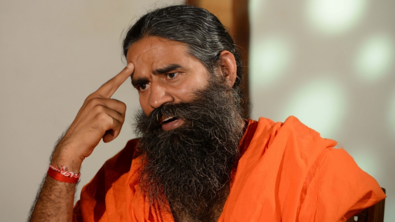उत्तराखंड : बाबा रामदेव ने शुक्रवार को पतंजलि योगपीठ में फहराया झंडा, नीतीश को दी नसीहत, बोले- ऐसे रहेगा राजनीतिक भविष्य सुरक्षित