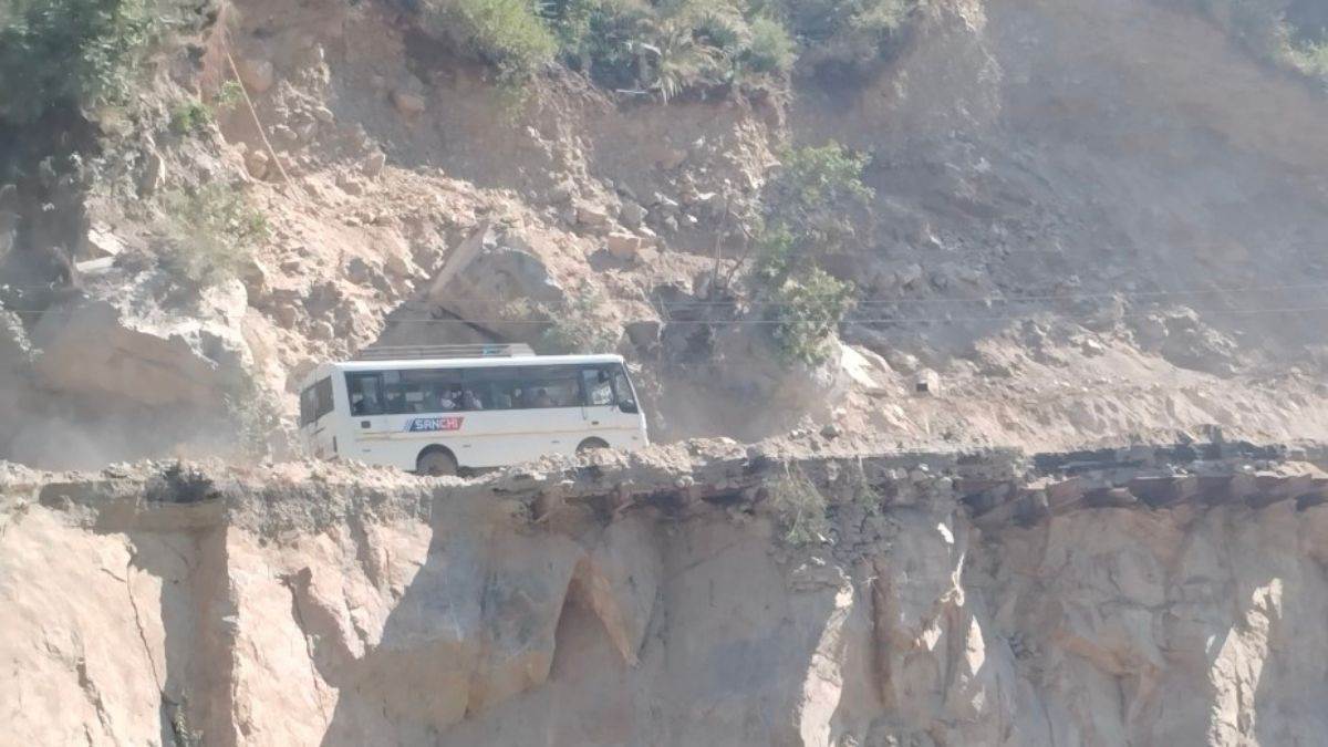 उत्तराखंड : इस हाईवे पर शुरू होने वाला है सड़क चौड़ीकरण का काम, एक महीने तक यातायात रहेगा बंद