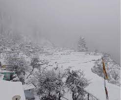 उत्तराखंड : आज भी जारी रहेगा ठण्ड का प्रकोप, मैदान में बारिश और पहाड़ों में बर्फबारी के आसार