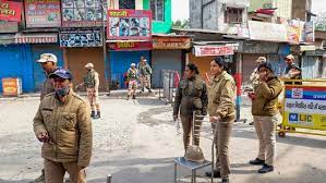 उत्तराखंड : बनभूलपुरा में आज से कर्फ्यू में दो घंटे की छूट, इंटरनेट रहेगा बंद, बाहरी आवाजाही पर पूरी तरह पाबंदी