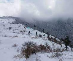 उत्तराखंड : मार्च के महीने में जनवरी जैसा मौसम, आज भी भारी बर्फबारी का ऑरेंज अलर्ट