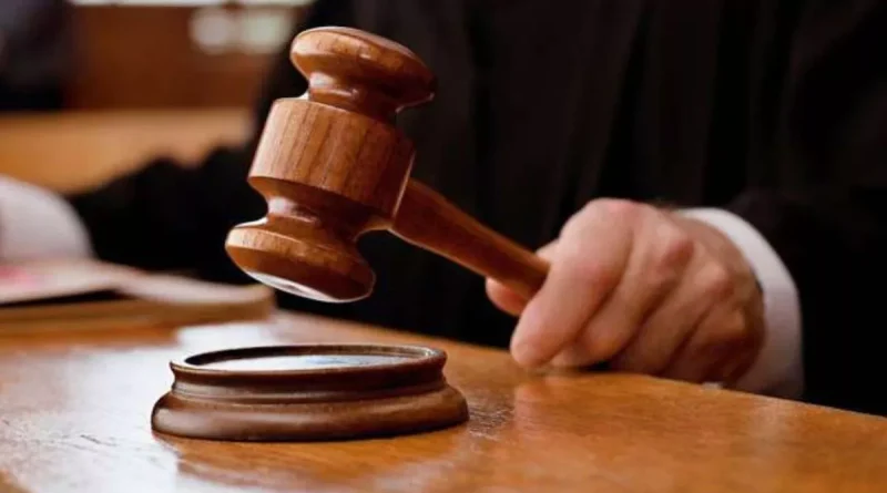 उत्तराखंड: चुनाव ड्यूटी के दौरान घर पर शराब पीकर सो गए मतदान अधिकारी, अब दर्ज हुआ मुकदमा