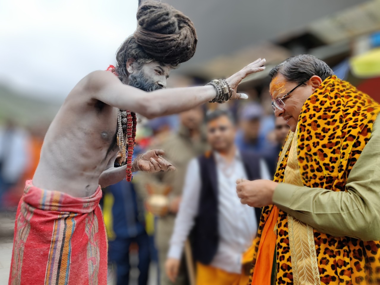 बाबा केदार नाथ के दर्शन करने पहुंचे CM धामी, पुनर्निर्माण कार्यों का किया निरीक्षण