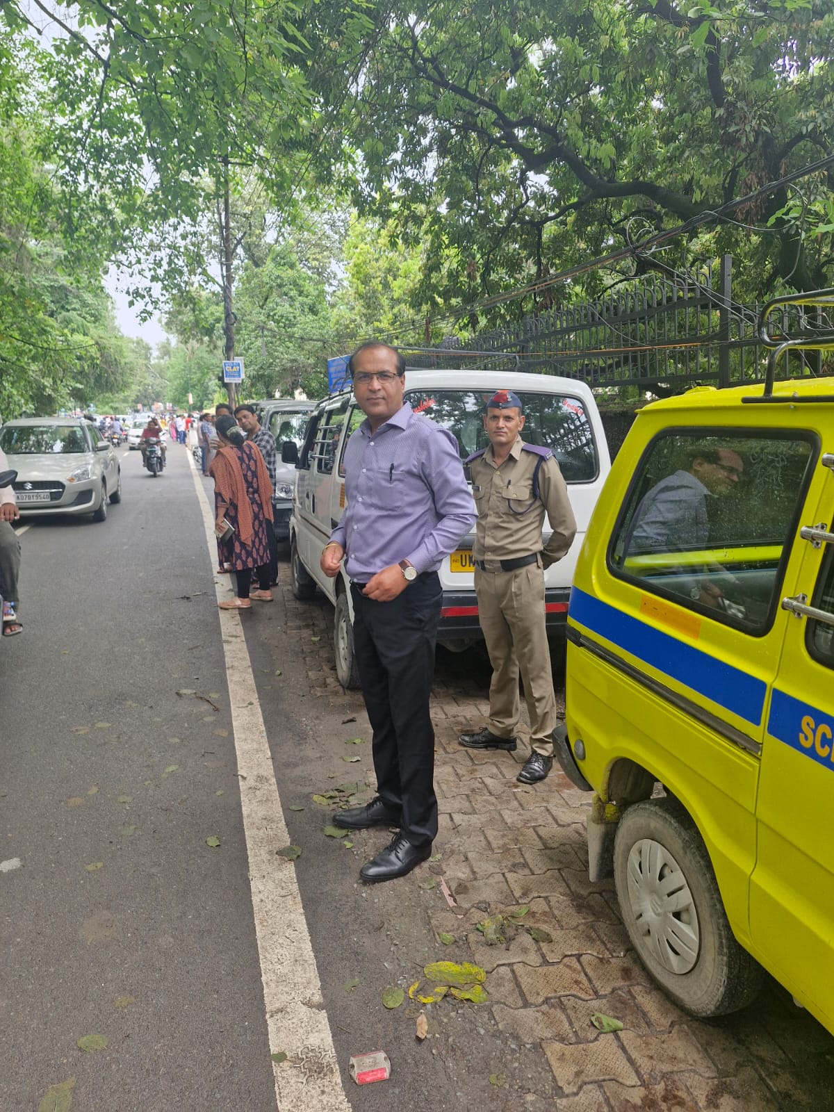 स्कूली वाहनों के विरुद्ध आरटीओ ने चलाया अभियान 82 वाहनों के चालान व 04 वाहन सीज