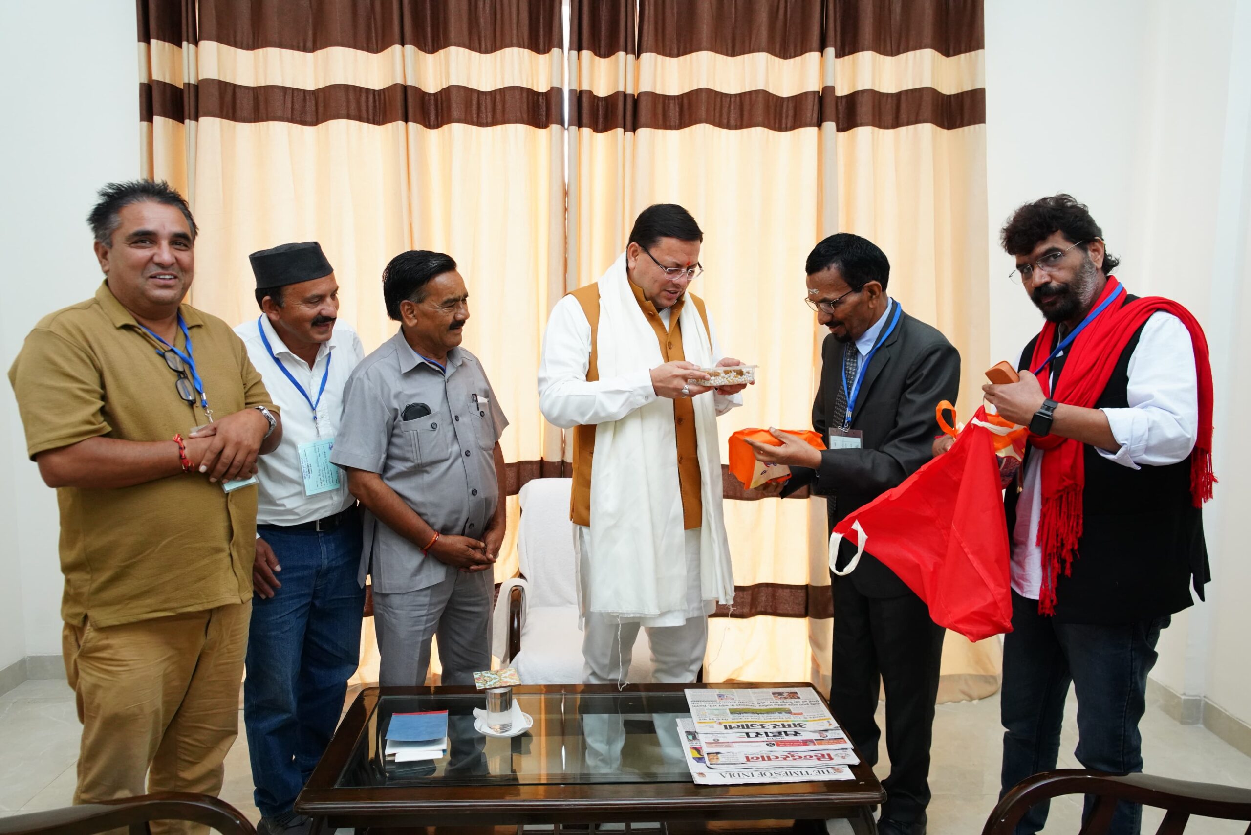 भराड़ीसैंण में माँ भराड़ी देवी का बनेगा भव्य मंदिर गैरसैंण (भराड़ीसैंण) में बनेगा पत्रकारों के लिए रेस्टहाउस, मुख्यमंत्री ने की घोषणा