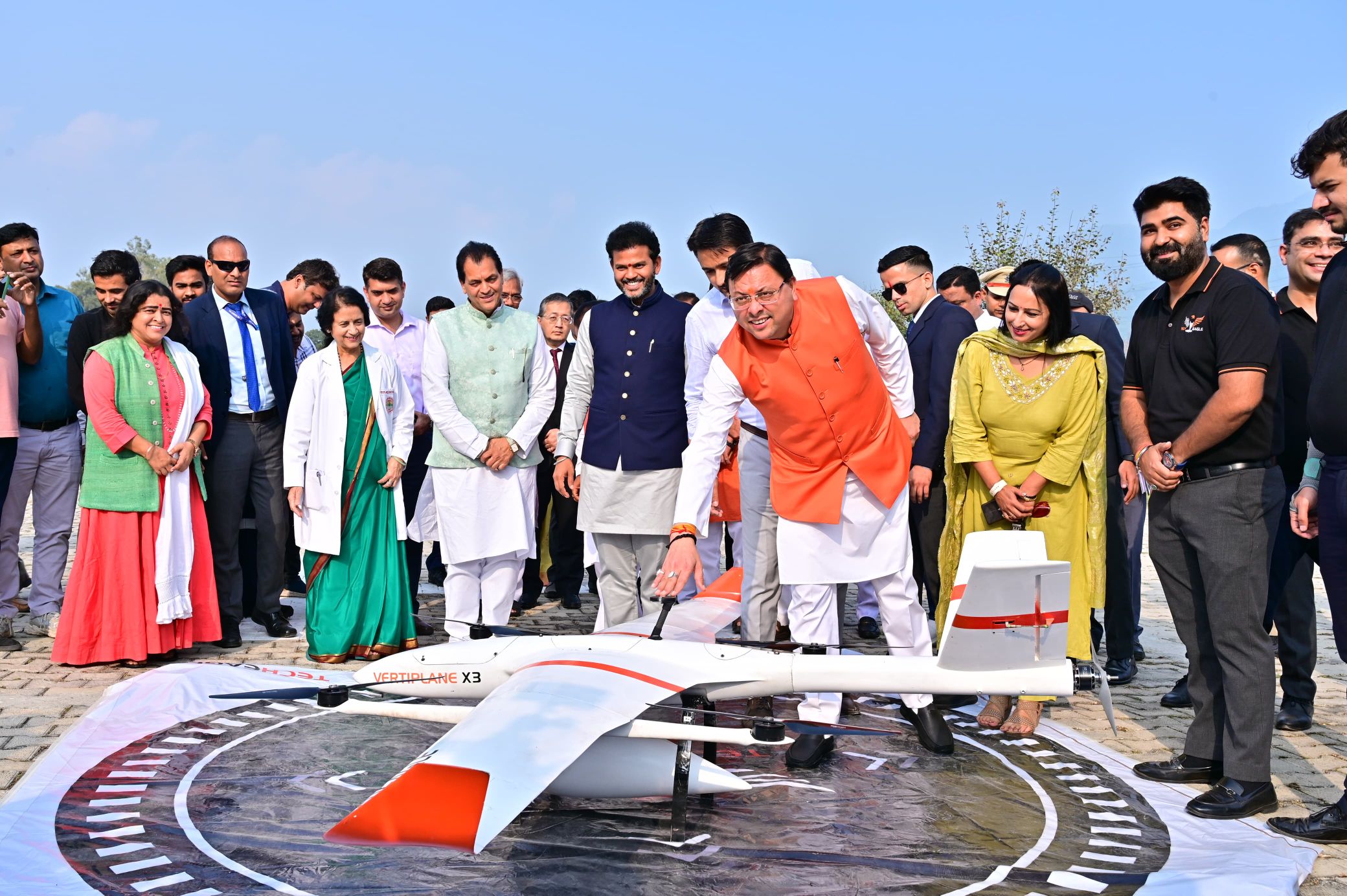 पीएम मोदी ने किया एम्स ऋषिकेश हेली एम्बुलेंस सेवा का शुभारंभ ,सीएम पुष्कर सिंह धामी ने कहा 108 की तर्ज पर चलेगी हेली एम्बुलेंस सेवा