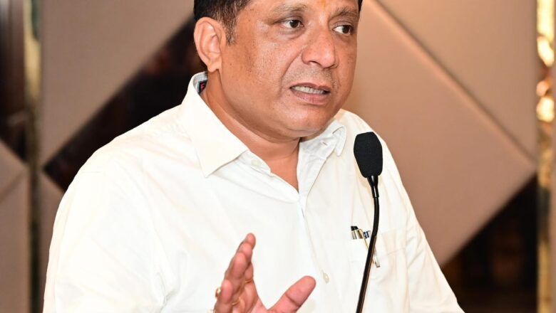 एआई के दौर में भी मानवता को बनाए रखना जरूरी: बंशीधर तिवारी