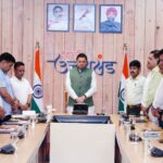 पर्यटकों पर हुए आतंकी हमले में मारे गए निर्दोष लोगों को दी गई श्रद्धांजलि,सीएम आवास में आयोजित बैठक में  रखा गया 2 मिनट का मौन