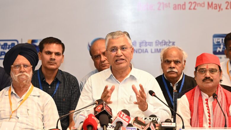 एक देश, एक चुनावः छह माह में विस्तृत रिपोर्ट देंगे राज्य  संयुक्त संसदीय समिति ने दूसरे दिन भी लिया उत्तराखंड का फीडबैक