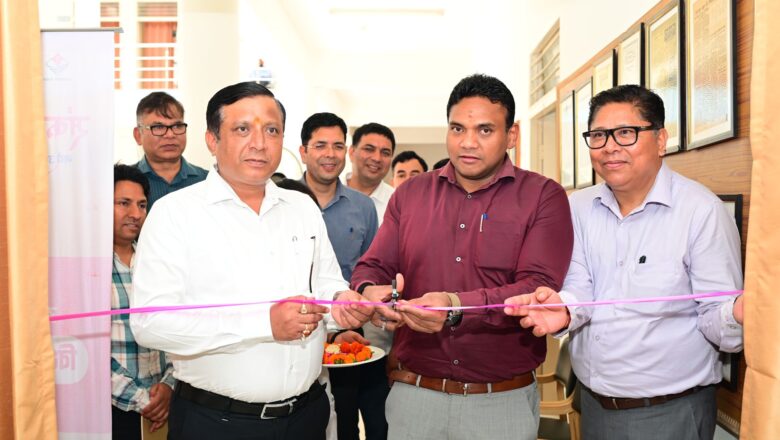 पत्रकारों के लिए मुख्यमंत्री धामी की पहल, देहरादून में विशेष स्वास्थ्य कैम्प का आयोजन  मेडिकल कैम्प में 350 से अधिक की हुई जांच