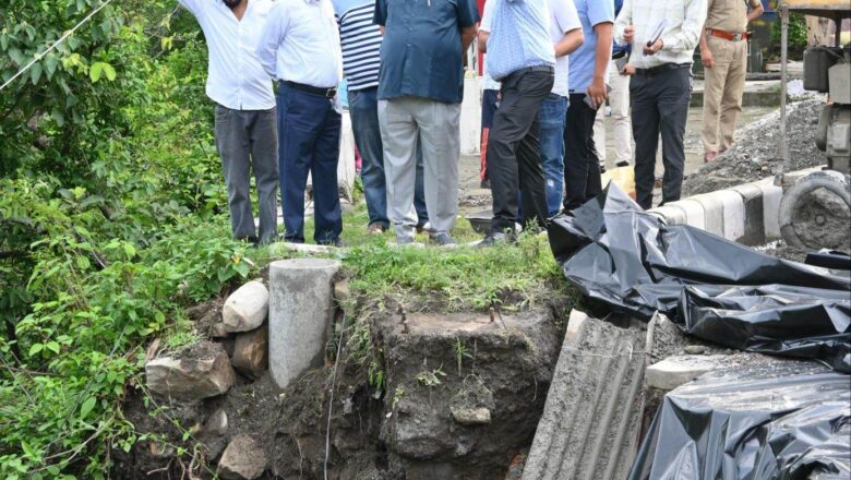 भारी बारिश से प्रभावित क्षेत्रों का कैबिनेट मंत्री गणेश जोशी ने किया निरीक्षण, मालसी के नए पुल निर्माण की डीपीआर तैयार करने के दिए निर्देश