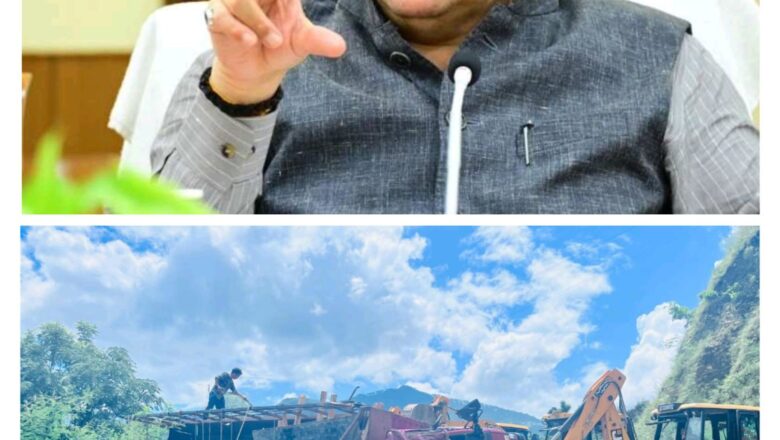 टिहरी में कांवड़ यात्रियों से भरा ट्रक पलटा, मुख्यमंत्री धामी ने दिए त्वरित राहत के निर्देश