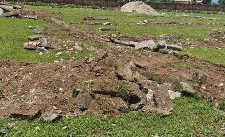 अवैध प्लॉटिंग पर एमडीडीए की सख्त कार्रवाई, दो स्थानों पर ध्वस्तीकरण