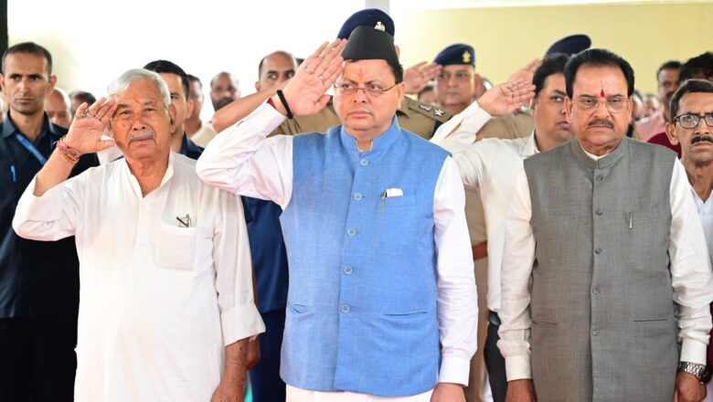 सीएम धामी ने खटीमा गोलीकांड के शहीदों को दी श्रद्धांजलि