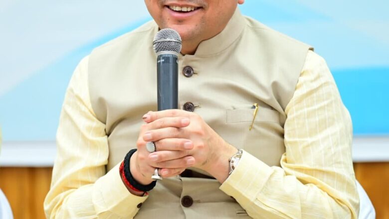सभी जनपदों में खोले जाएंगे वृद्ध आश्रम – मुख्यमंत्री मुख्यमंत्री ने वरिष्ठ नागरिकों, दिव्यांगजनों से किया संवाद